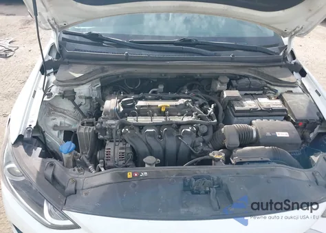 2017 Hyundai Elantra Se z USA, uszkodzony, nr VIN 5NPD84LF4HH131593